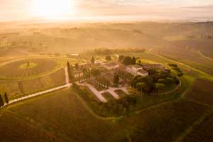 Vista aérea de la bodega Avignonesi